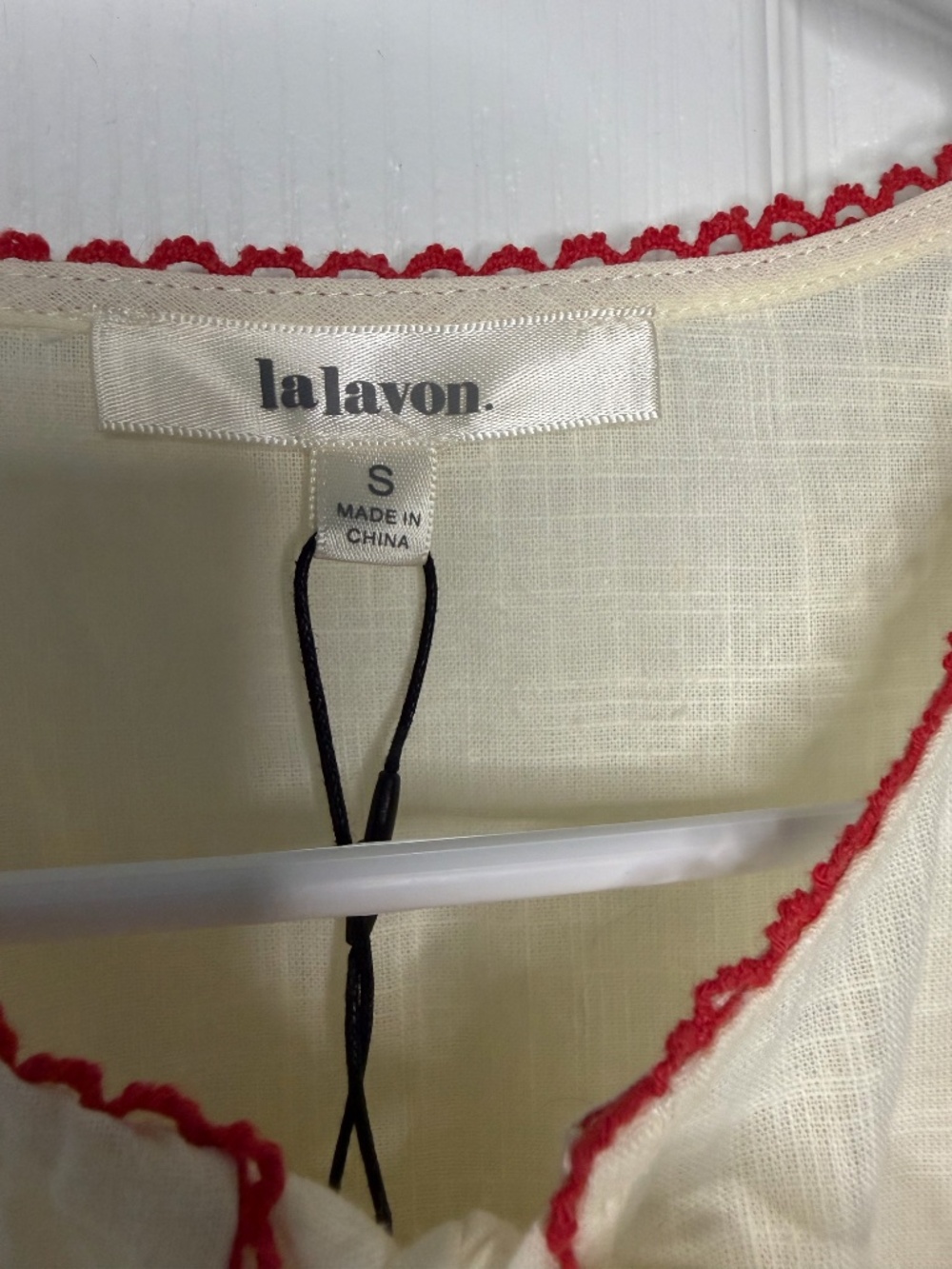 Women's AVARA Tie-Front Peplum Top with Colorful Flower Embroidery Size S NWT - Picture 12 of 13
